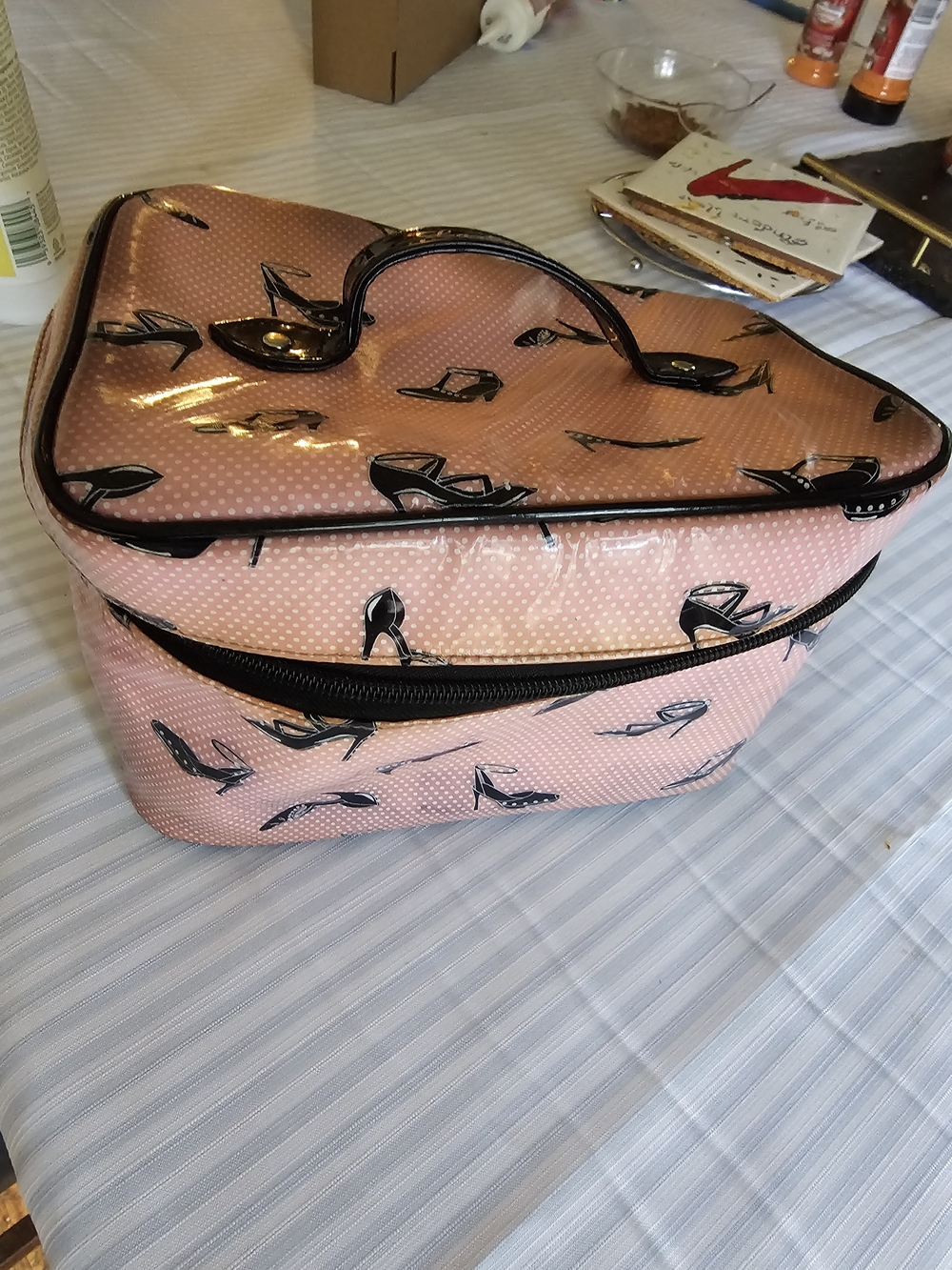 La SENZA Pink Polka Dot Vinyl Cosmetic Travel Case with Black Shoe Print